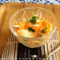 【白だし✖️オリーブ油】ニンジンと新玉ねぎのマリネサラダ