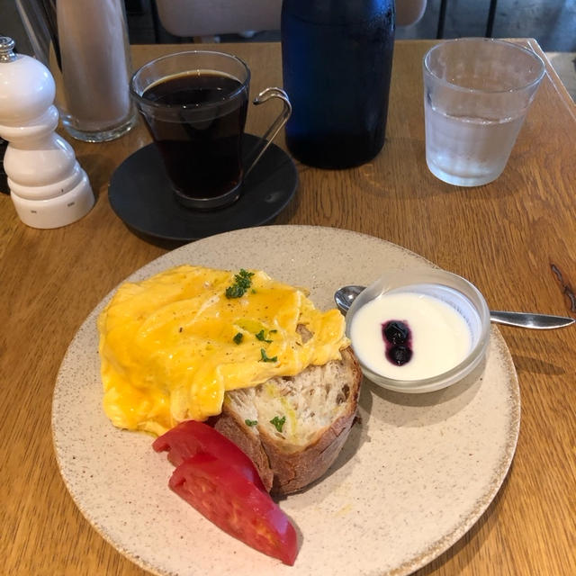 LATTE GRAPHIC（ラテグラフィック） 自由が丘店モーニングで500円台でドリンク付き