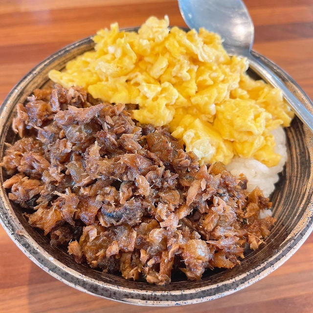 ランチはぶり大根→そぼろ丼です！！