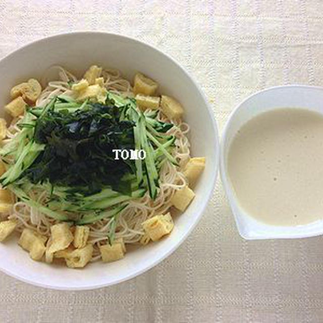 ヘルシー♪きゅうりとワカメの素麺～豆腐ダレ～