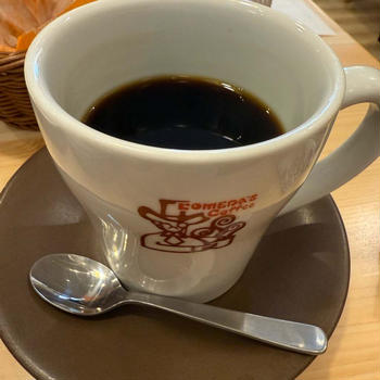 お出掛けのおとも！カラビナとかチャーム可愛い！！！