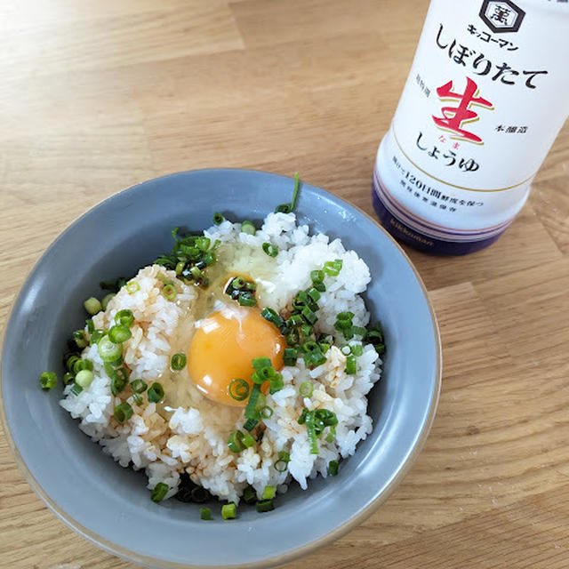 raw egg on rice(tamago kake gohan) : Is this a strange food?