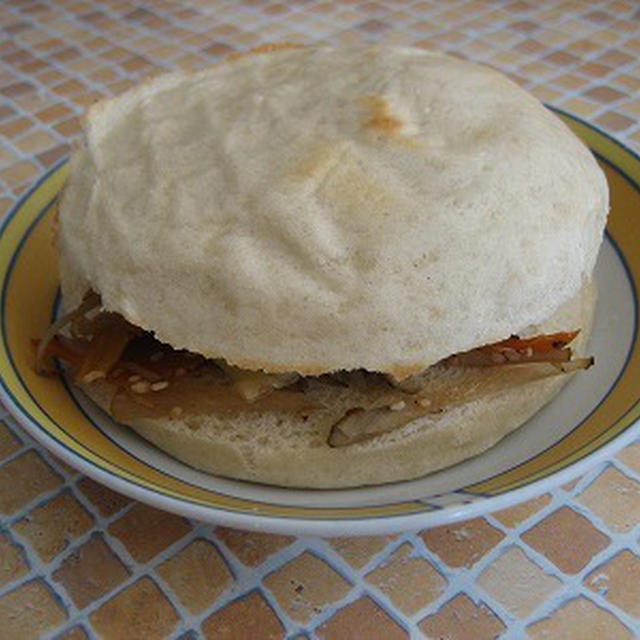 玄米蒸しパンで和風バーガー♪