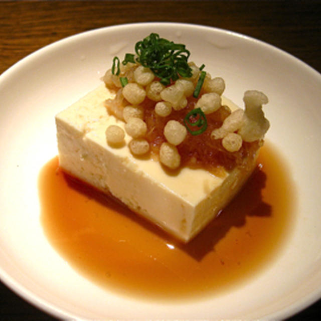 カウンターで大人な時間、sushi dining 鸞。