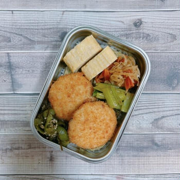 11/19～11/22のお弁当（照り焼きハンバーグ、明太ポテトフライ海苔弁、鶏ささみのバーベキューソース炒め、春菊と豚肉の辛子醤油炒め）