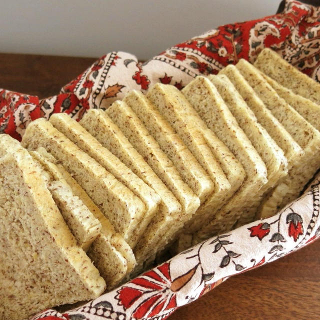 マルチグレイン・サンドイッチ用食パン