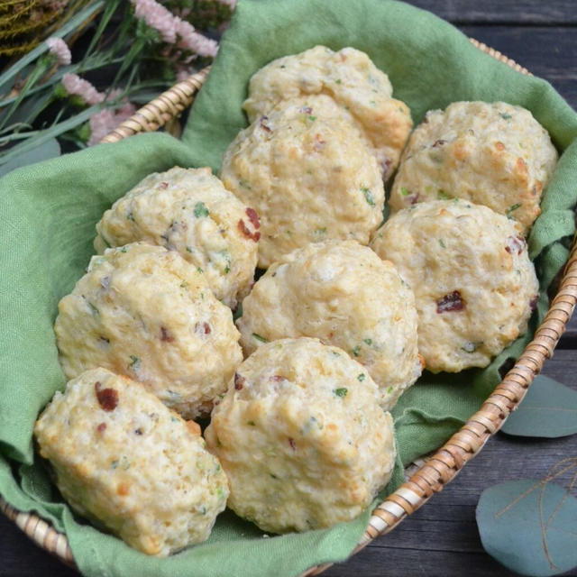 Bacon Cheese Biscuits ベーコンチーズビスケット