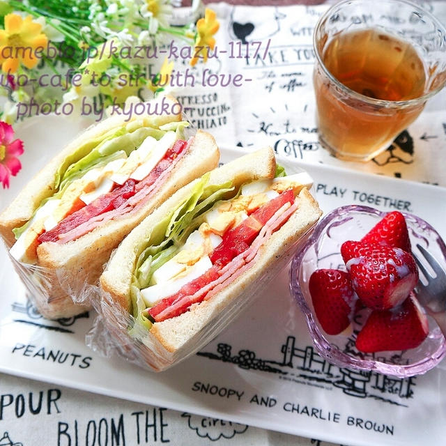 朝カフェ☆ベーコンレタスエッグサンド(レシピ)重いのよ！！