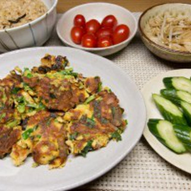大豆とニラのお焼き、そして紐フェチな猫は草をはむべき
