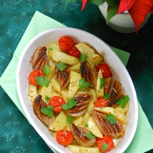 クリスマスのあと一品オーブントースターで焼くだけ簡単！ローズマリーポテト&ソーセージ。