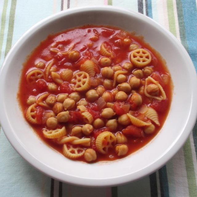 ＜イギリス料理・レシピ＞ ヒヨコ豆とパスタのスープ【Chickpea and Pasta Soup】
