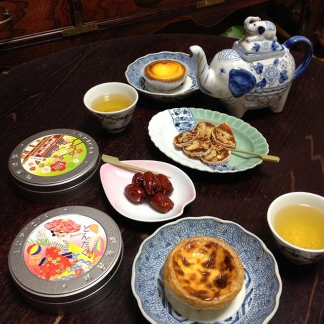 韓国デザートでうちでお茶「なつめの蜜煮」。