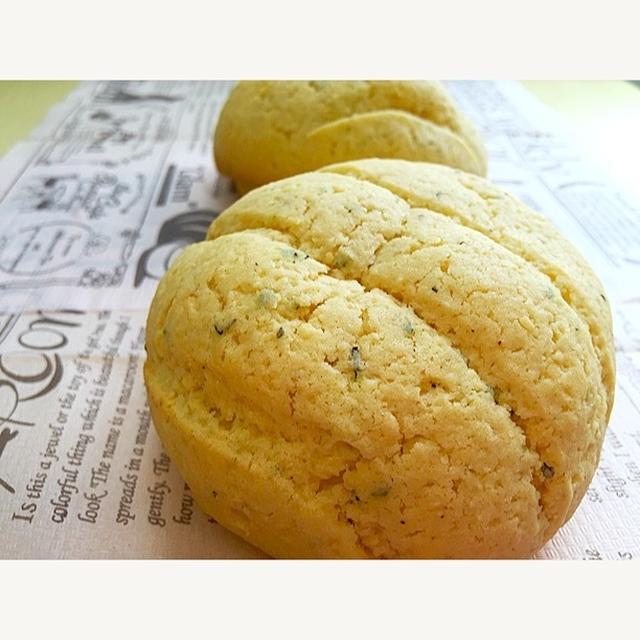 大人向け甘くない、ふっわふわのチーズバジルメロンパン完成