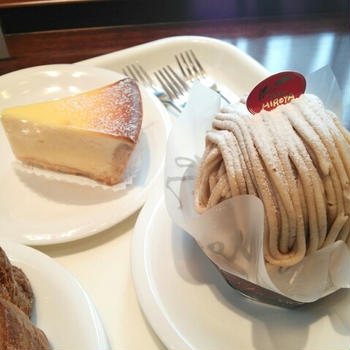 青森県弘前市 お菓子のHIROYA ヒロヤ：ケーキ 三種／パン 一種