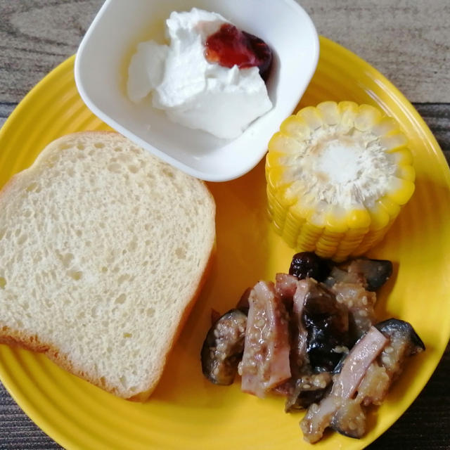 今日から新学期(；´∀｀)相変わらずのバタバタ朝ごはん