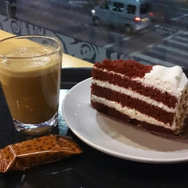 スタバ☆レッドココア&クリームケーキとフォーム ドピオ エスプレッソ