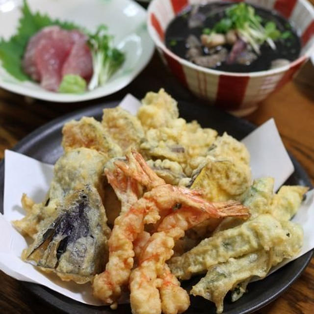 薬膳料理　イカ墨汁【ﾚｼﾋﾟ】　☆　天ぷら定食♪