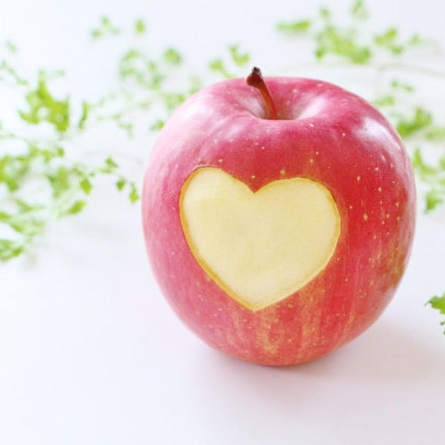 りんごの皮にも健康成分がいっぱい含まれています！~捨てるものからパワー成分が蘇るシリーズ~