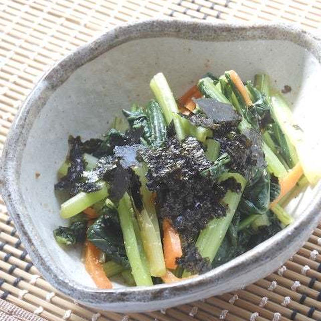 簡単＆野菜が美味しい〜！小松菜のごまポン酢サラダ。