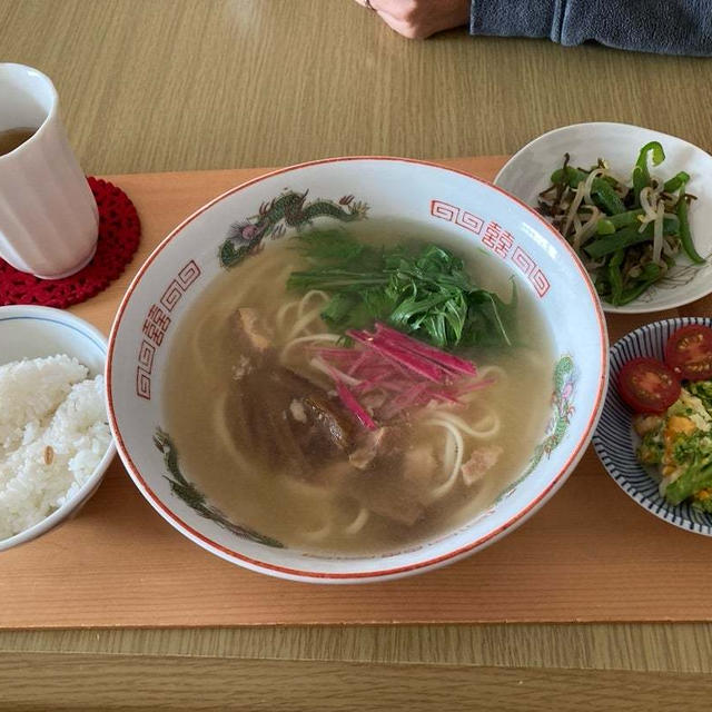 久しぶりの麺と細々おかずのお昼ご飯♪