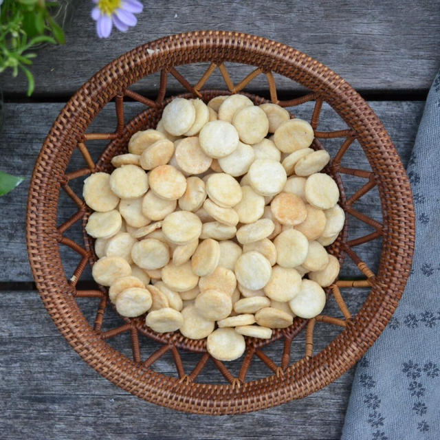 Homemade Oysters Crackers 自家製オイスタークラッカー