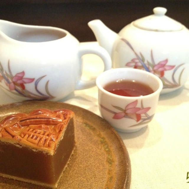 中秋に中国茶と月餅を。