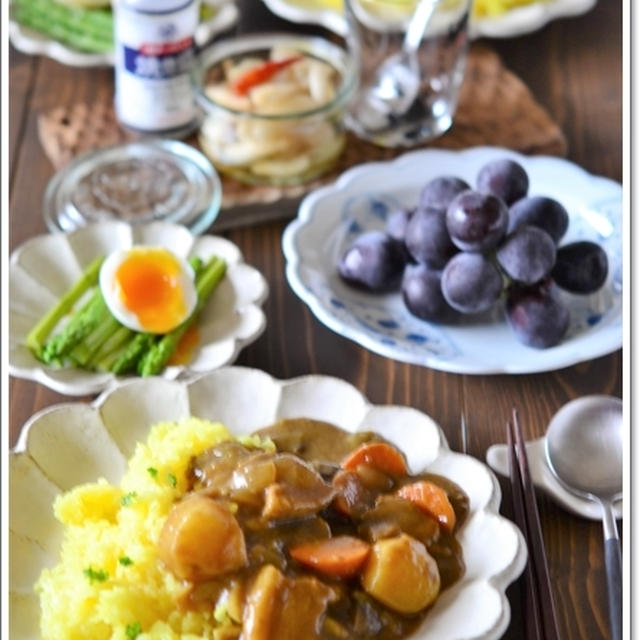 休日のお昼ごはんはカレーライス