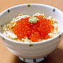 鮭親子丼　（プチ丼）