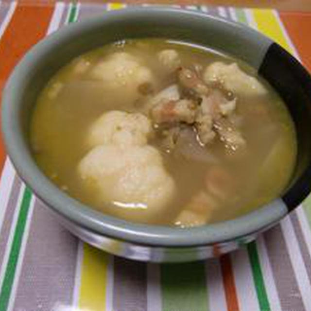 カリフラワー＆うち青豆のカレー風味スープ