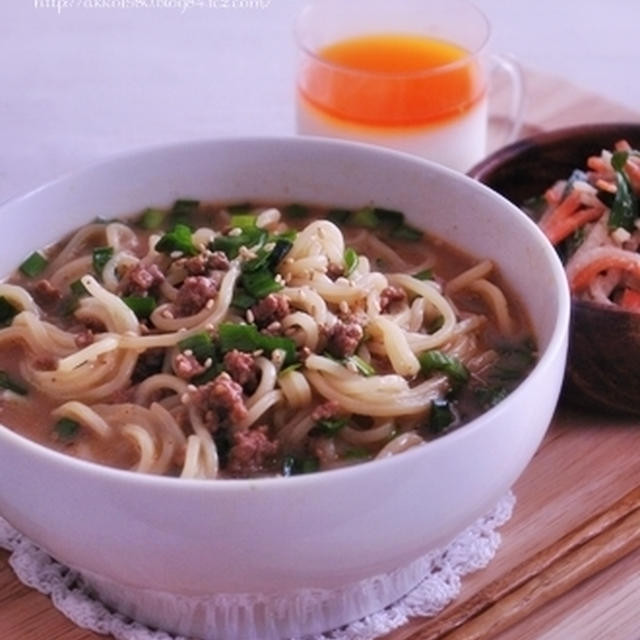 胡麻ドレッシングの担々麺風（レシピ付）