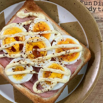 おうちでご飯☆ベーコンマヨトースト