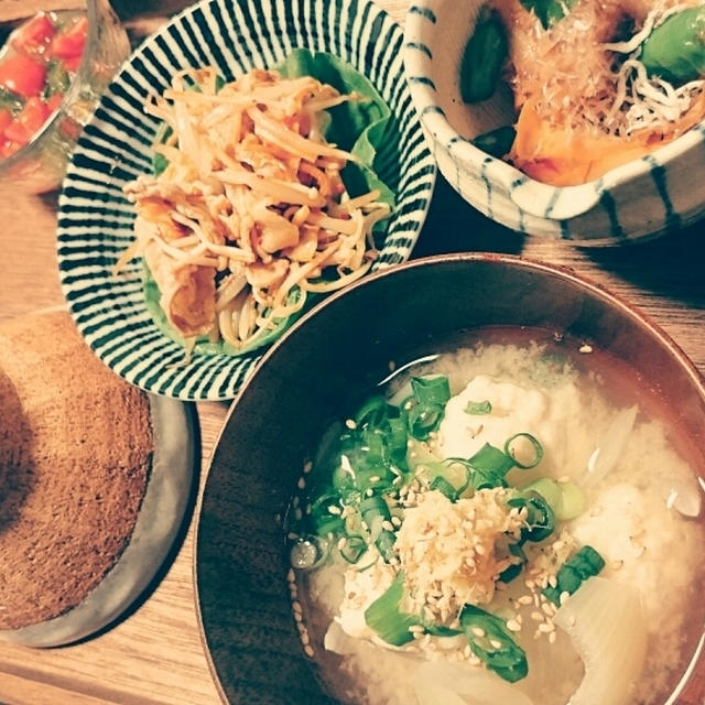 味噌汁がメイン。
