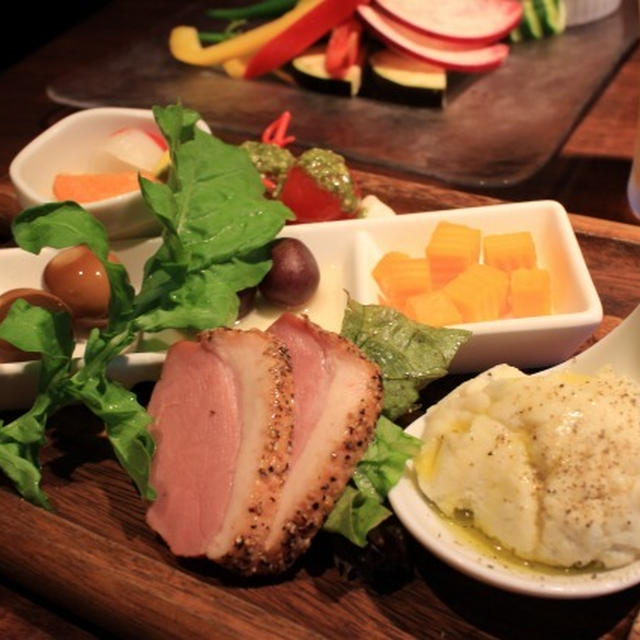 暑気払いに秋葉原の肉バルで一杯♪ビストロTERIYAKI