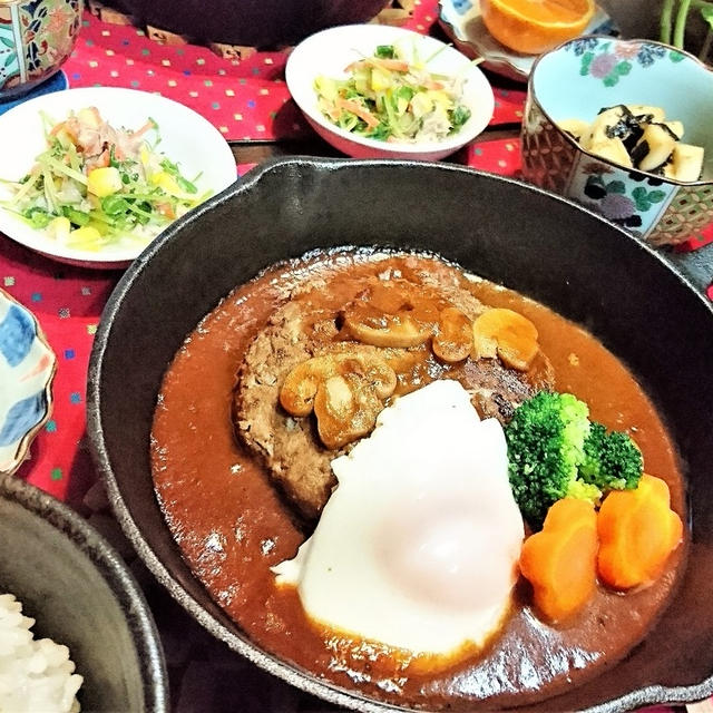 我が家のイチオシ【目玉焼き煮込みハンバーグ】de 夕食　＆　夕食からの～お弁当！