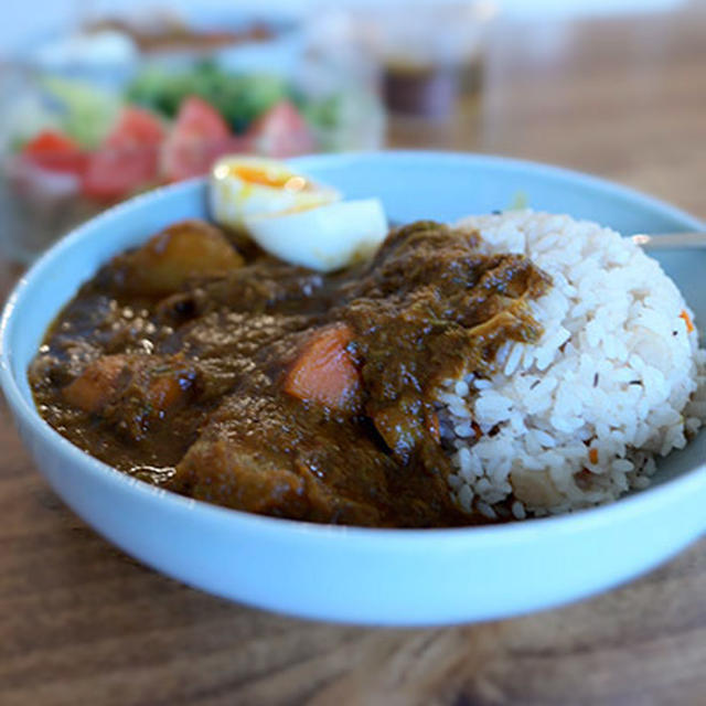 牛すじと根菜のカレー
