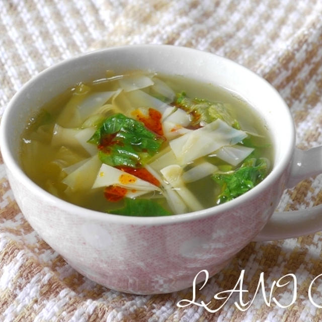 レタスとタケノコ姫皮の香味スープ