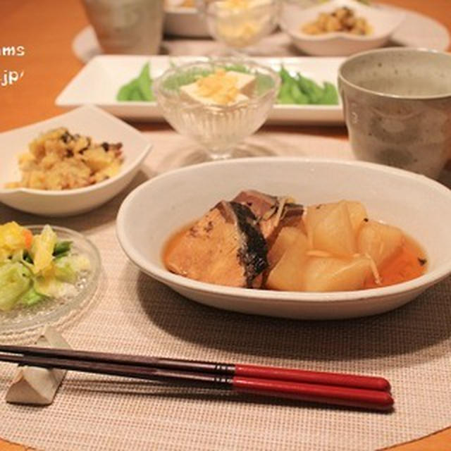 ストウブで『鰤大根』の献立。