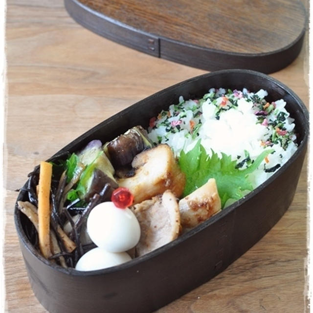 【鶏の照り焼き弁当】