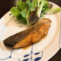 フライパンで作る冬のお魚料理「柚子香 照り焼き」。