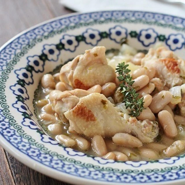 白インゲン豆と手羽元の煮込み