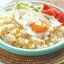 レンジで簡単、混ぜるだけ〜ピリ辛で旨いっ！コーンバターご飯。