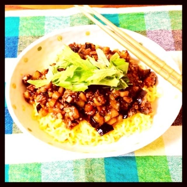 挽肉とナスの冷し麺。