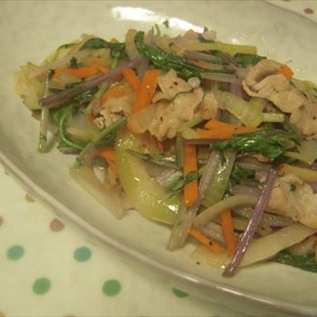 赤水菜と豚肉の生姜炒め・赤水菜の食感味わう！