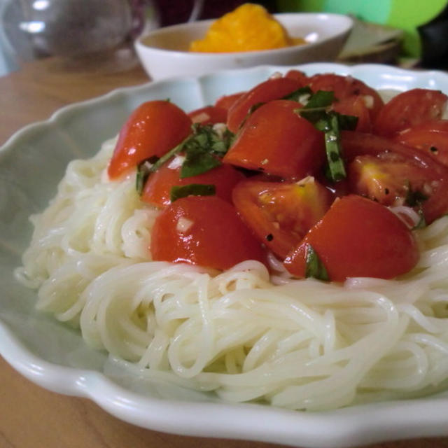 イタリアントマトとバジルの冷やし素麺＊息子との3人ランチ