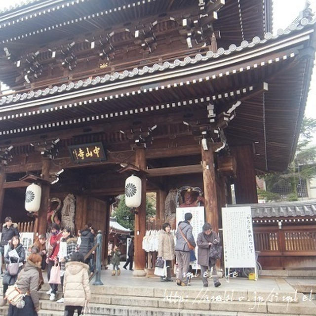 戌の日のお参りに。名物を食す。