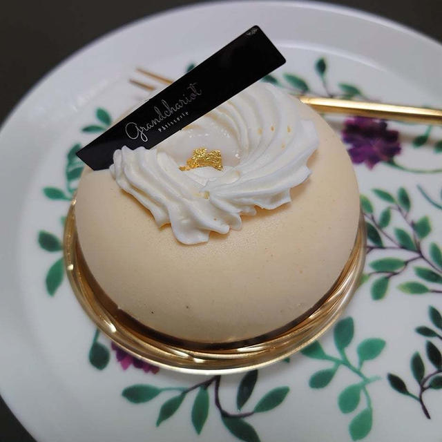 ケーキとスタバとデンマークカクタス。