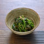 レシピ--すりごまで簡単！ほうれん草ごま和え・副菜/志村睦彦作の三島手飯椀