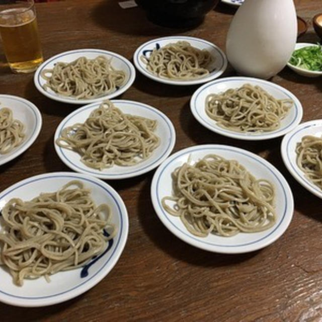 お昼ごはんに「天通」で出石そば