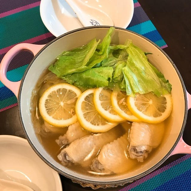 「鶏とレタスのベトナム風レモン鍋」。