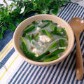 簡単スープ♪朝ご飯にも！ニラと崩し豆腐のオートミール中華スープ